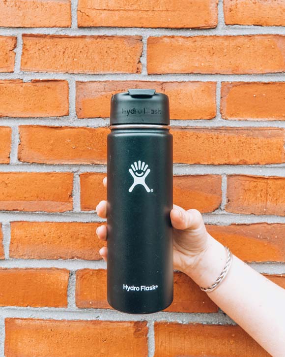 hydro flask 20 oz travel flask