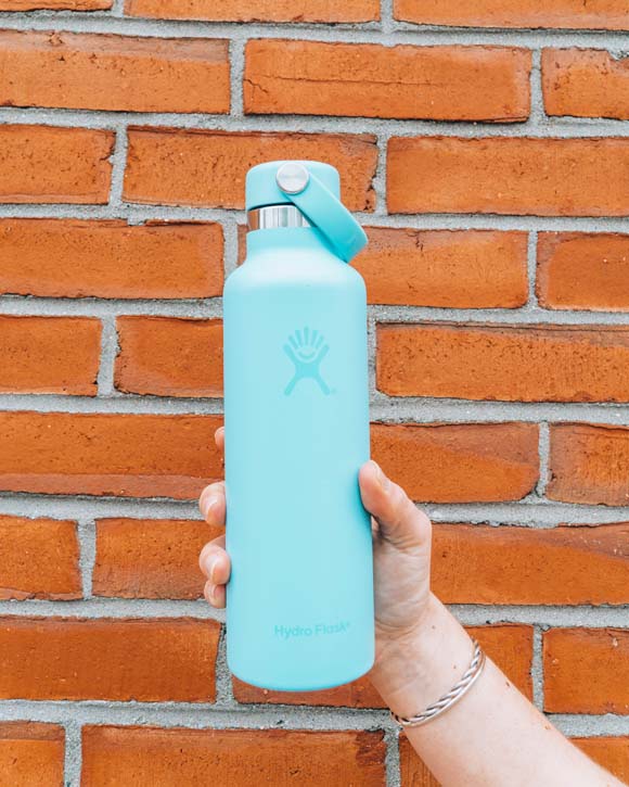 hydro flask 21 oz water bottle